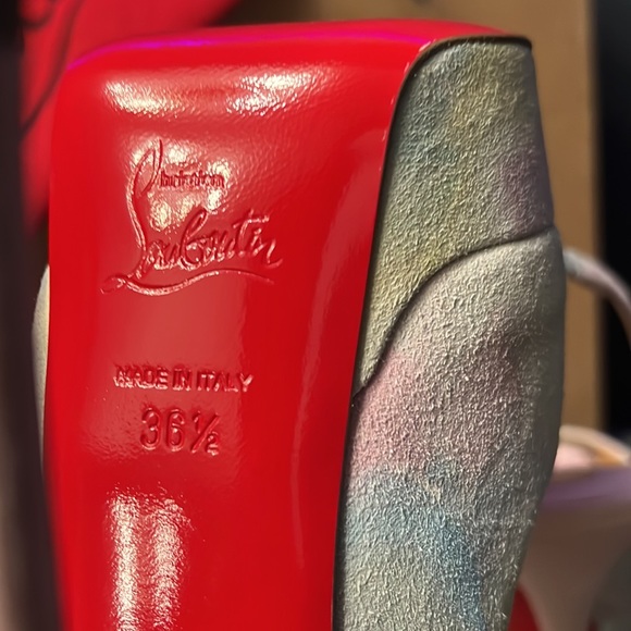 Christian Louboutin heels - Picture 6 of 12